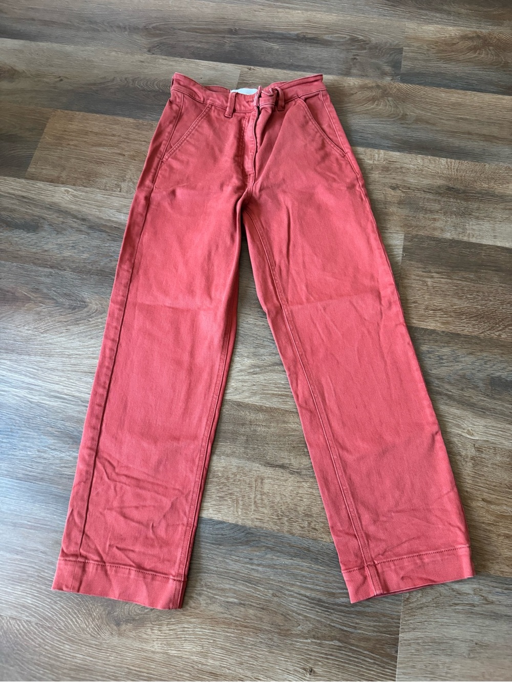 EVERLANE - Washed Red High-Waist Cropped Straight Leg Pants - Size 0
